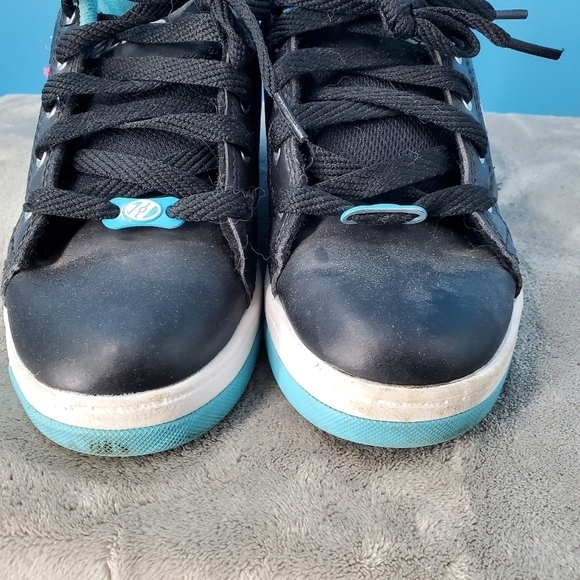 Heelys black and blue with graphic design girls 4 - Picture 11 of 13